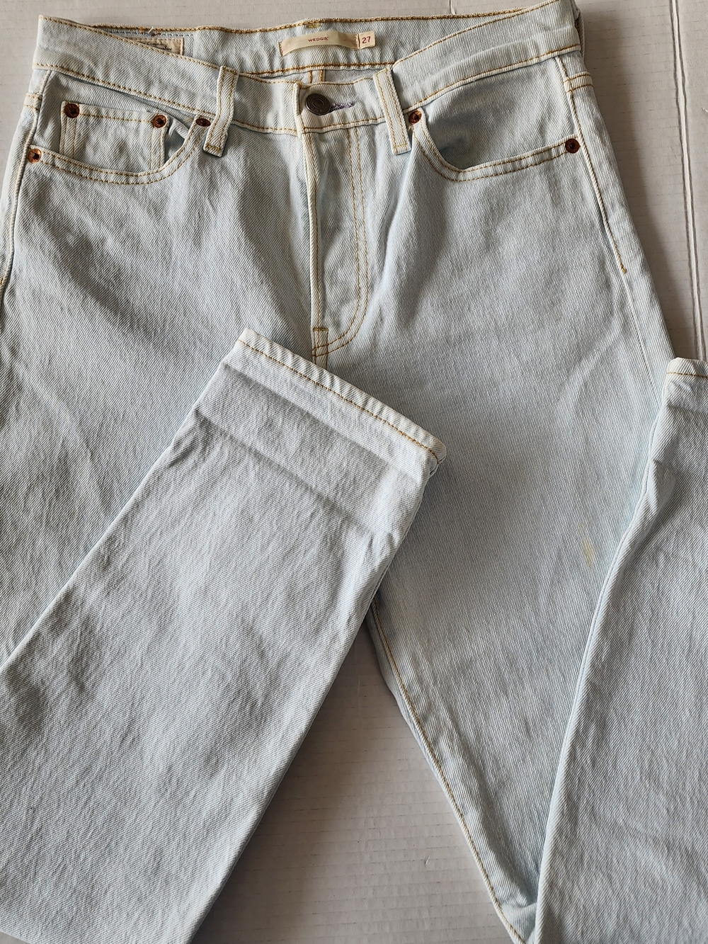 Levi’s Wedgie Straight Button Fly Jeans 🤍